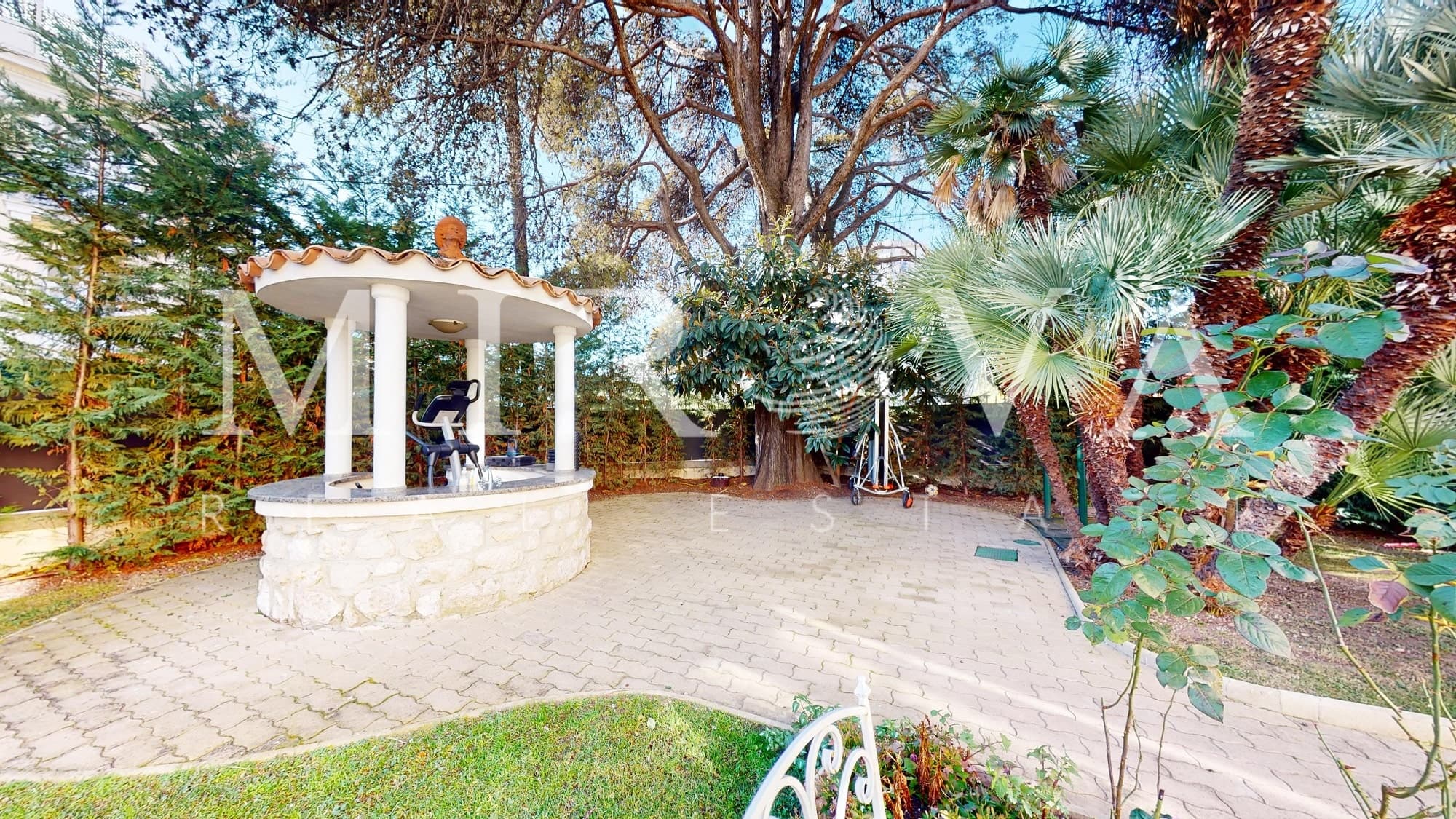 Magnifique villa belle époque de 433m² à Cimiez