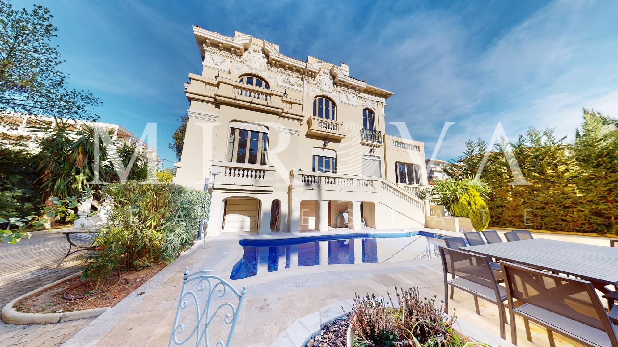 Magnifique villa belle époque de 433m² à Cimiez